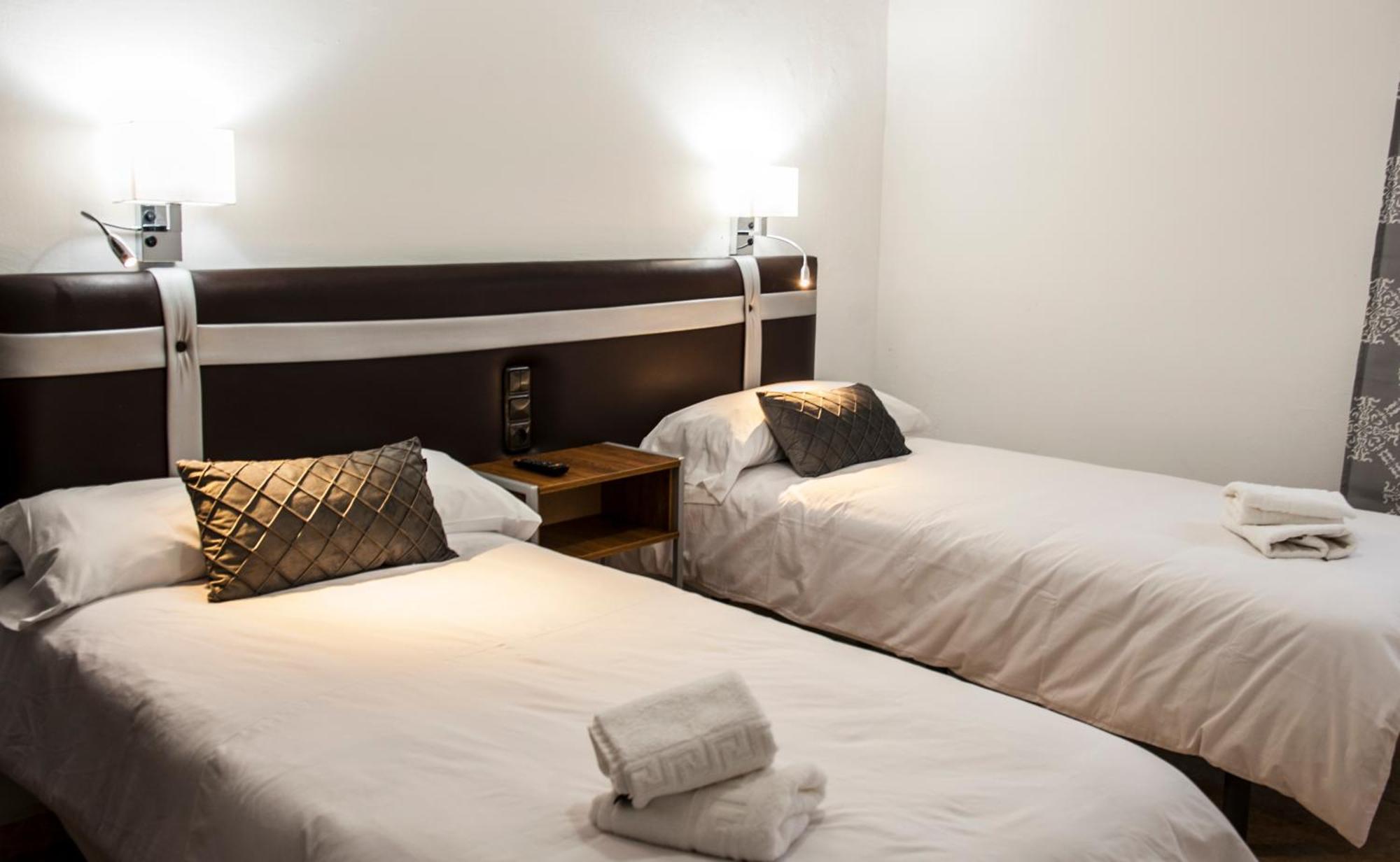 Hostal Las Palomas Λουθένα Εξωτερικό φωτογραφία